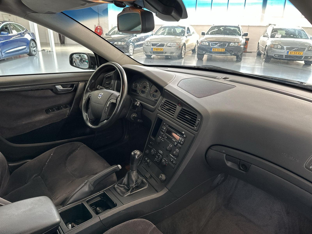 43018764-11.jpg
