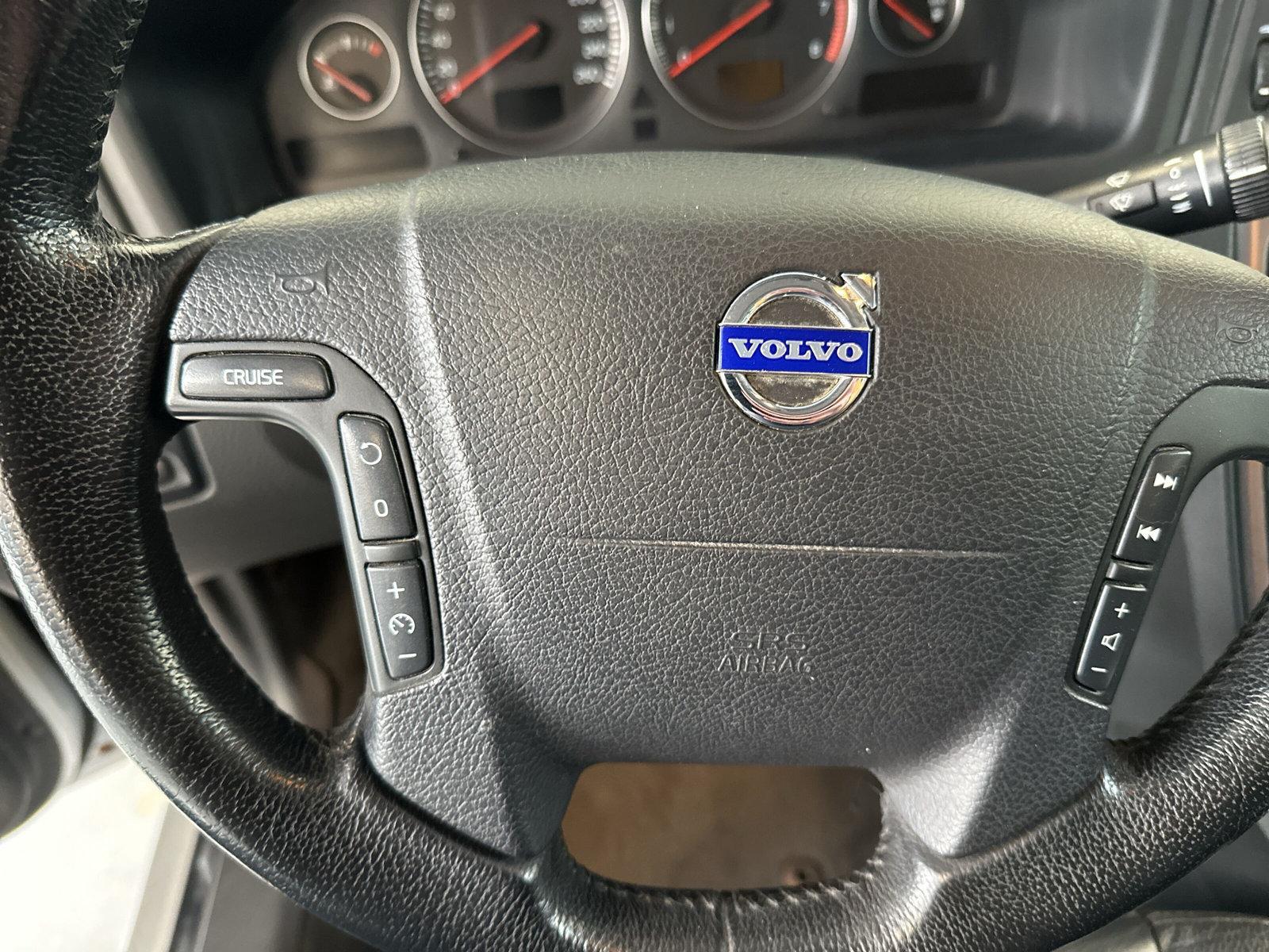 43487047-12.jpg