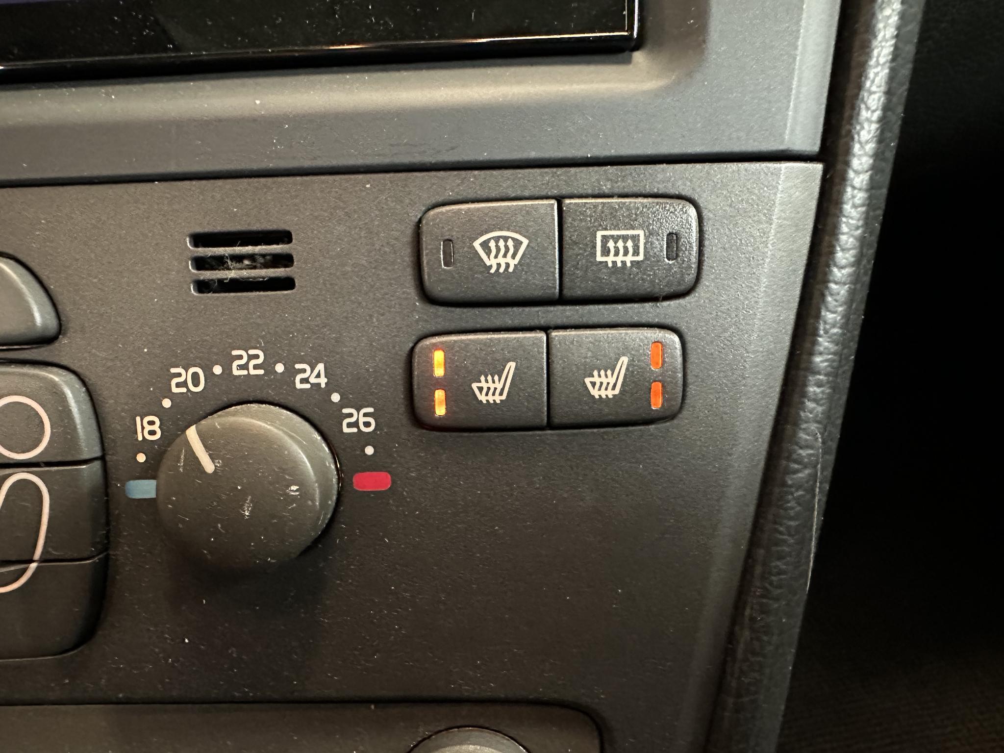 48578476-16.jpg