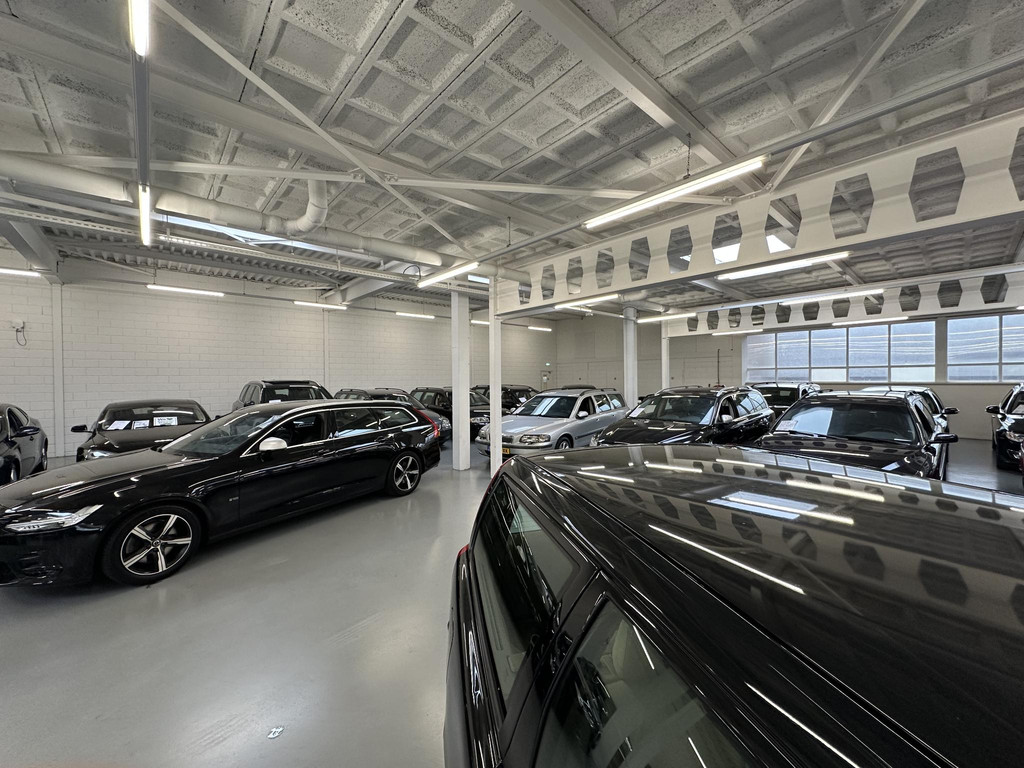 48689102-19.jpg