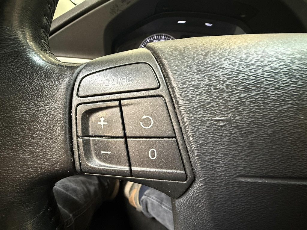 49080085-12.jpg