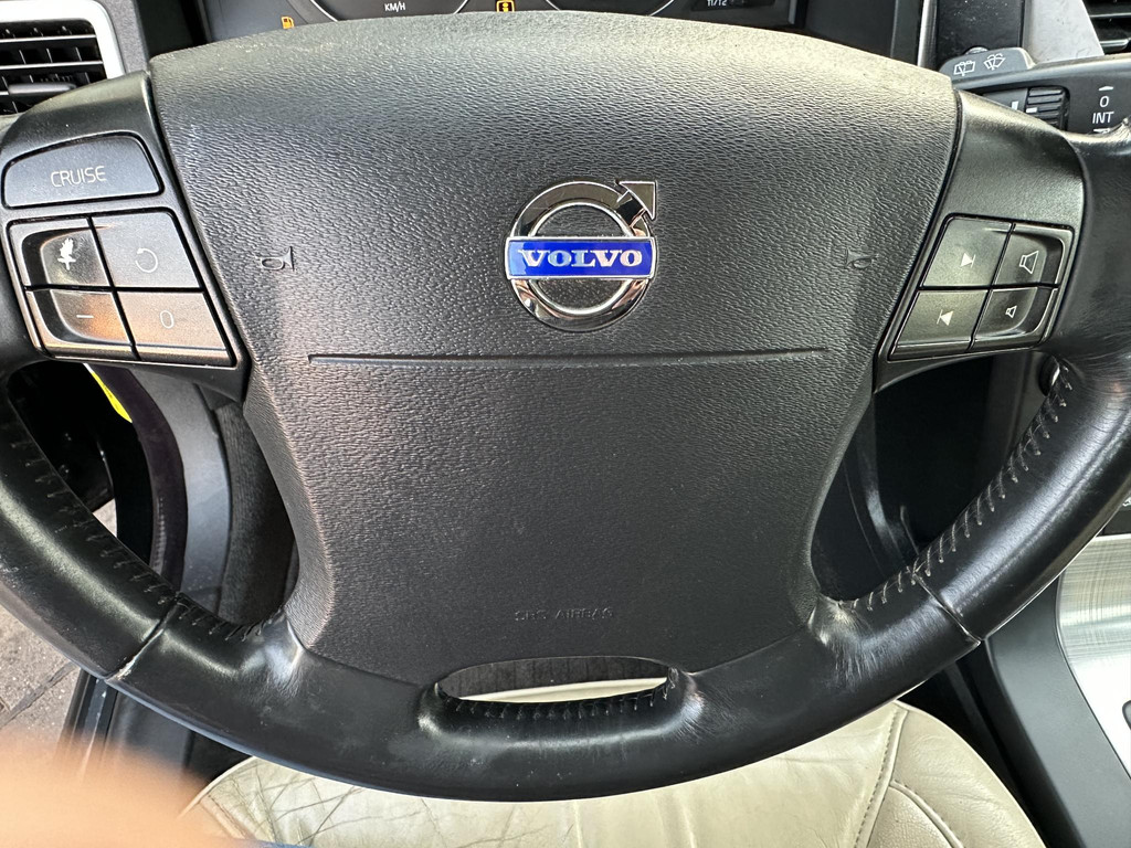 49217103-18.jpg