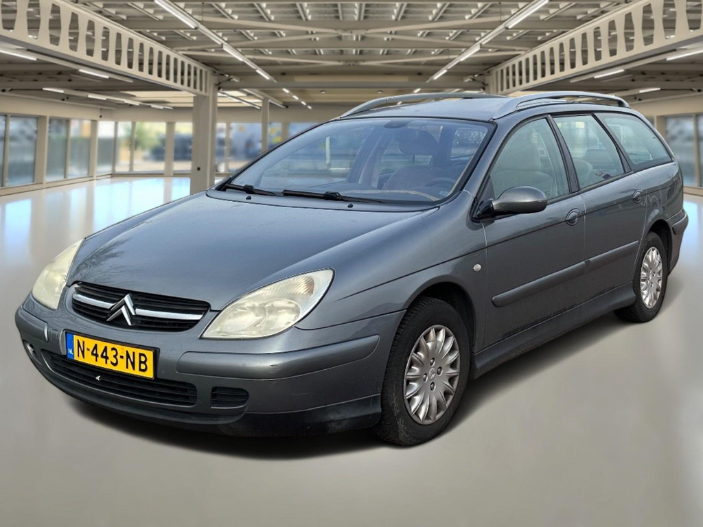 49922291-4.jpg