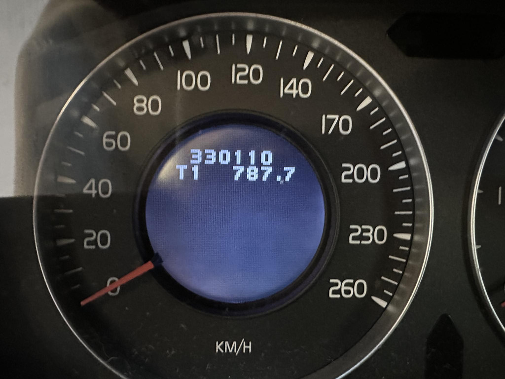 50331910-15.jpg