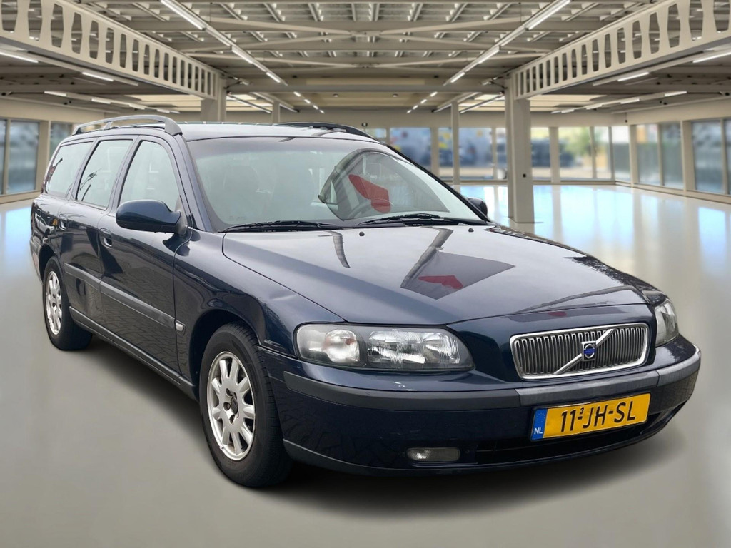 50589482-7.jpg
