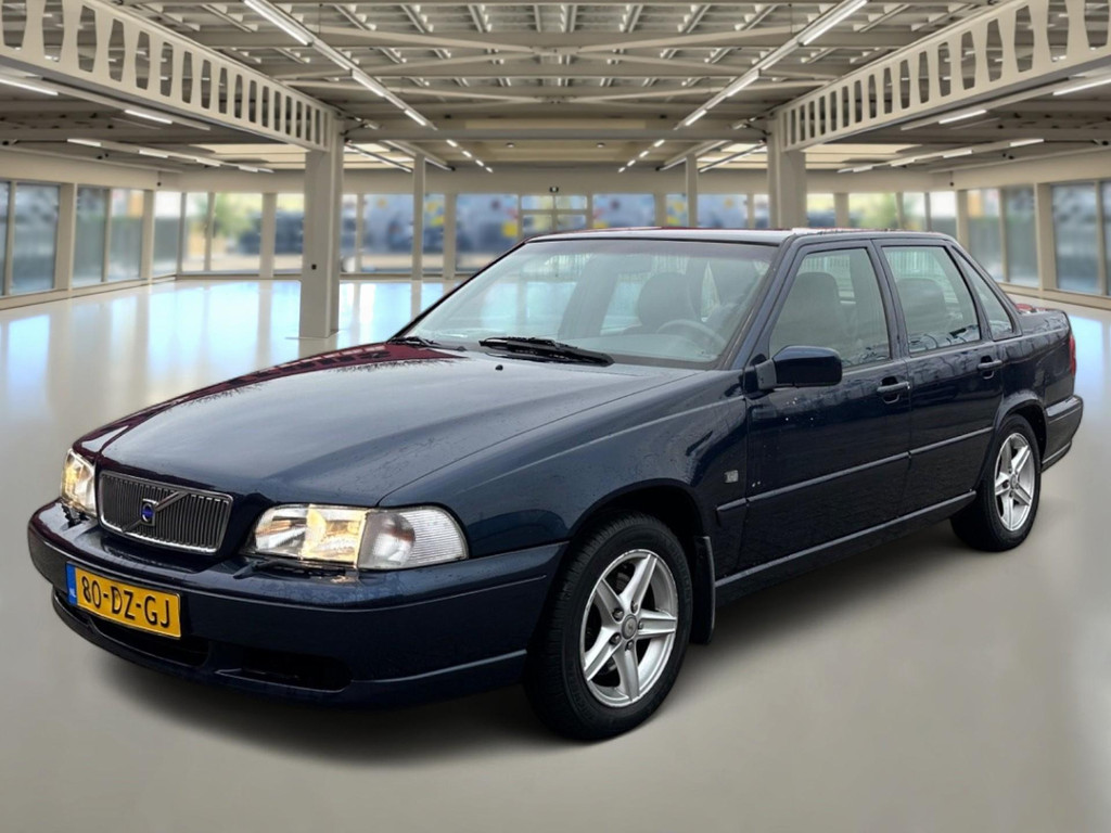 51094184-4.jpg