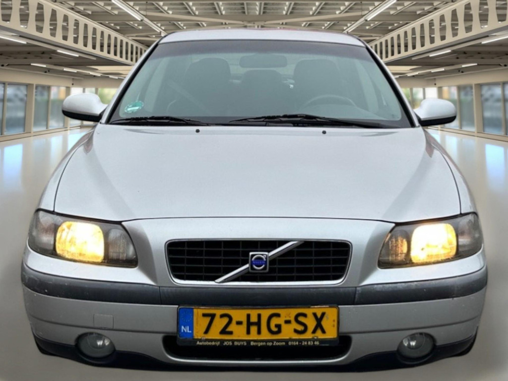 51281062-1.jpg