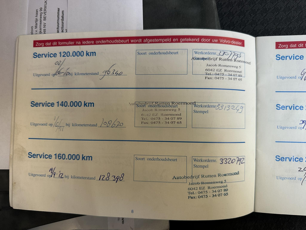 52149931-23.jpg