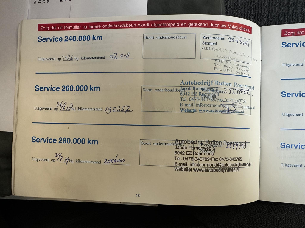 52149931-25.jpg
