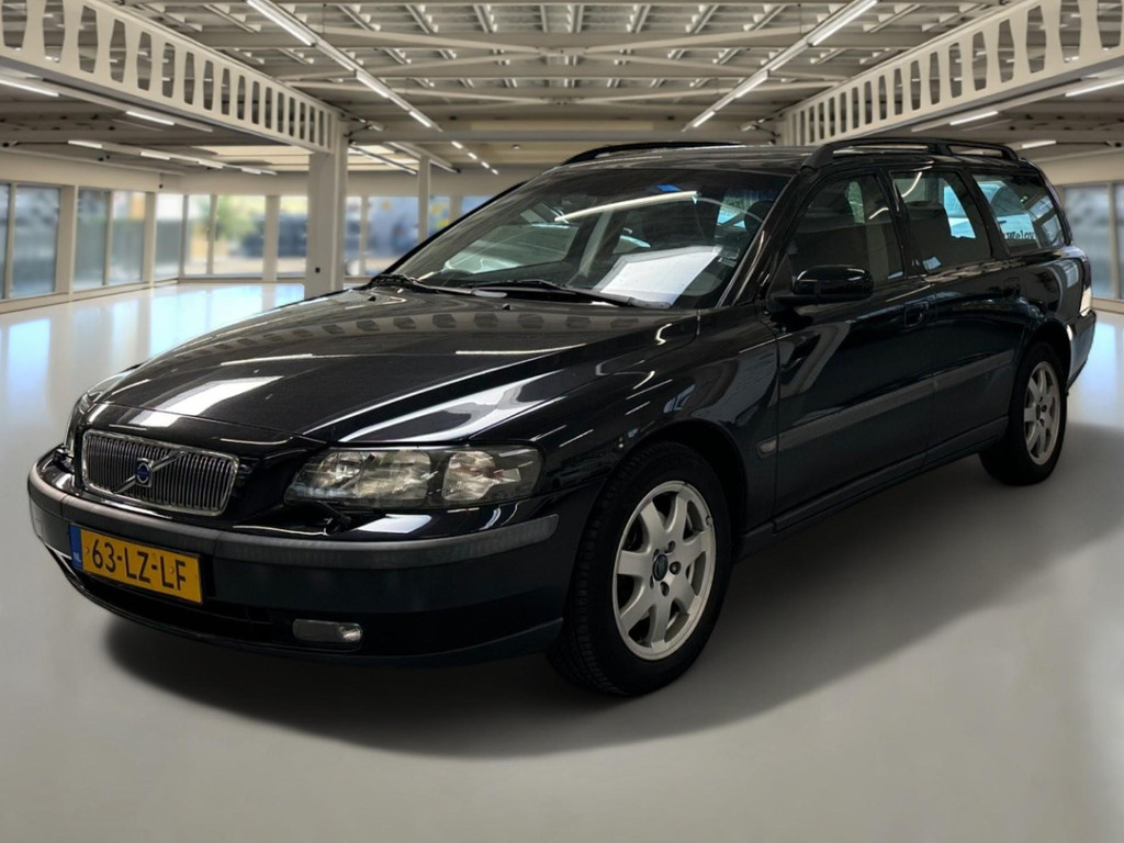 52149931-6.jpg
