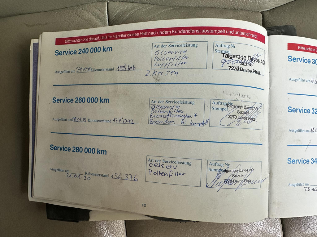 52849479-30.jpg