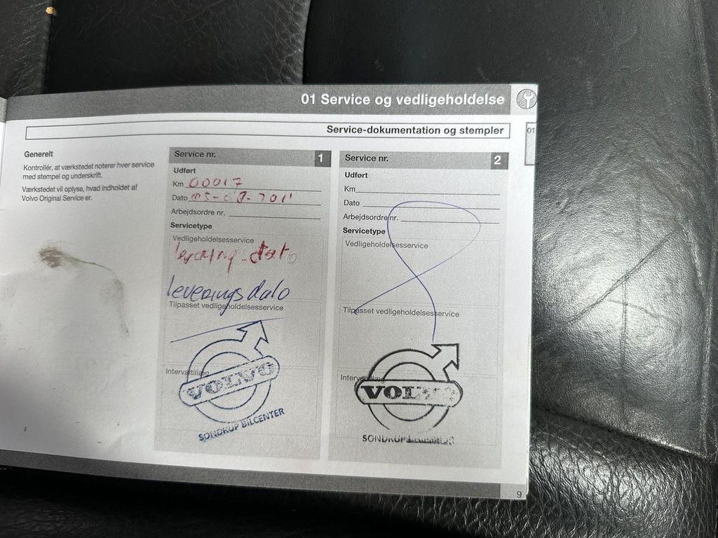 53120345-25.jpg