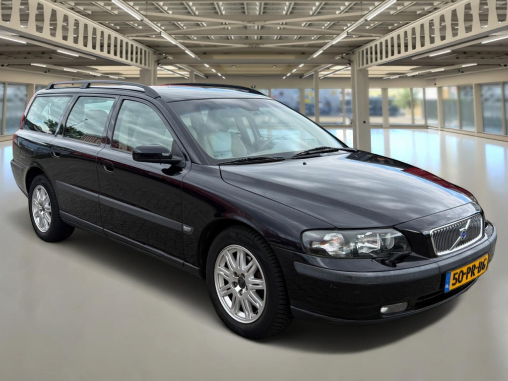 53291764-4.jpg