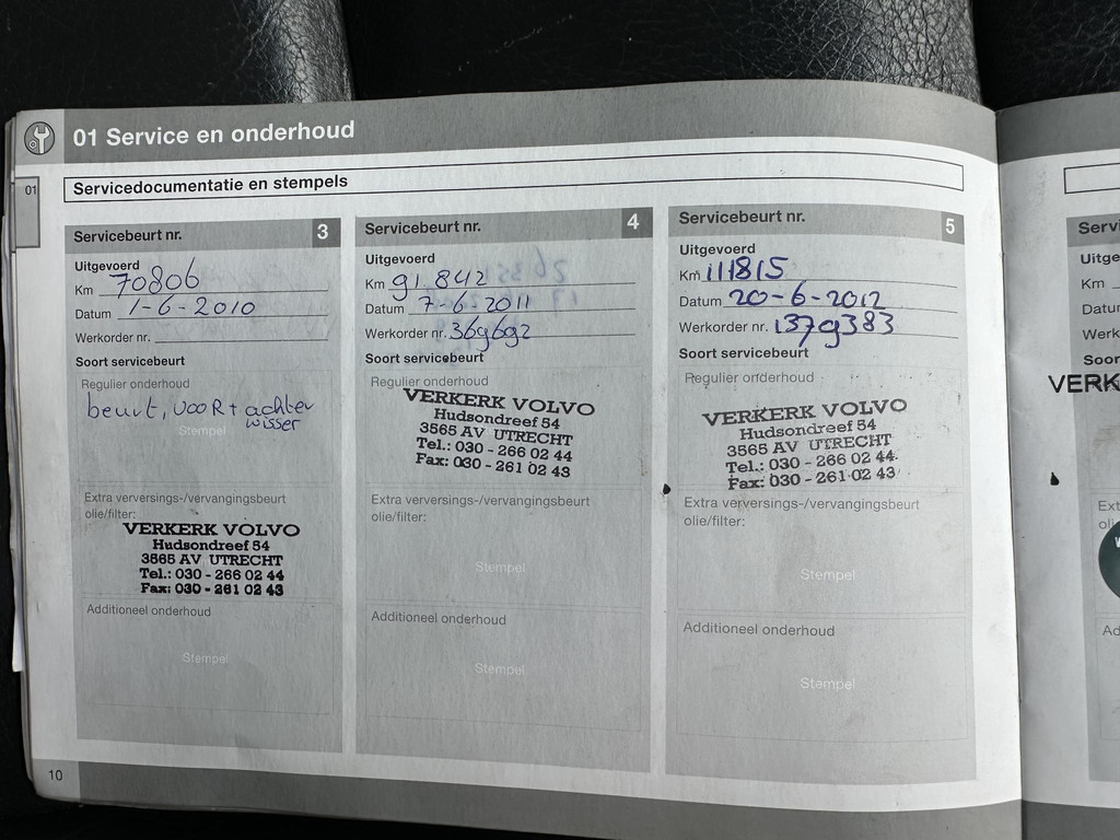 53979093-24.jpg