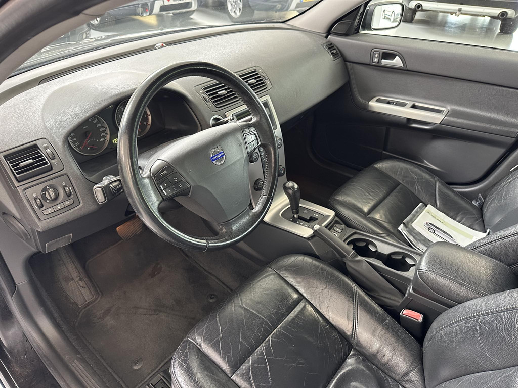 54029849-9.jpg