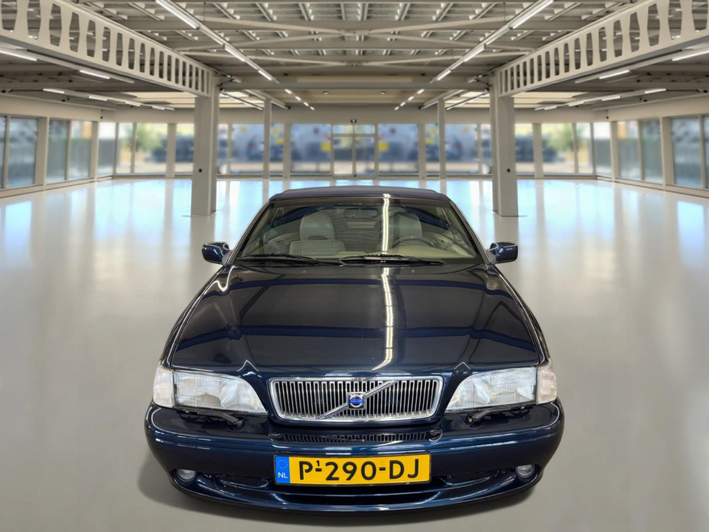 54309866-2.jpg