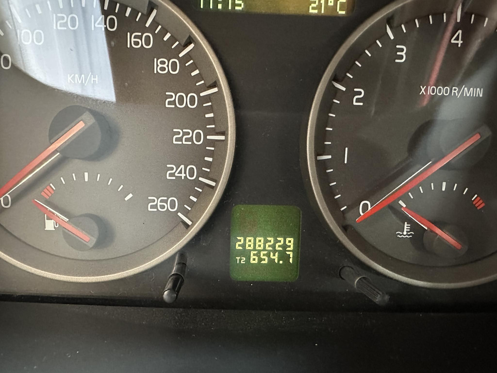 54490249-14.jpg