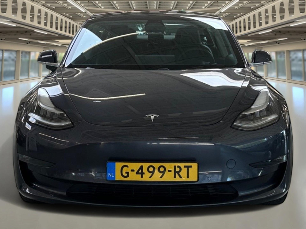 54805355-1.jpg