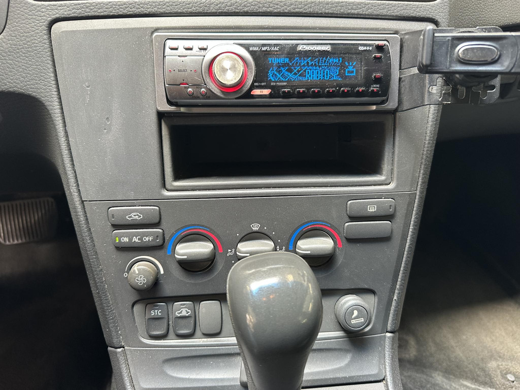 55624987-17.jpg