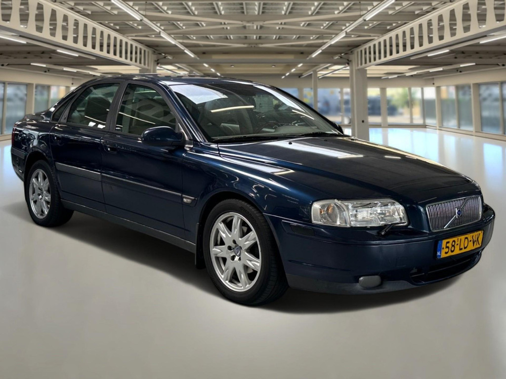55643524-4.jpg
