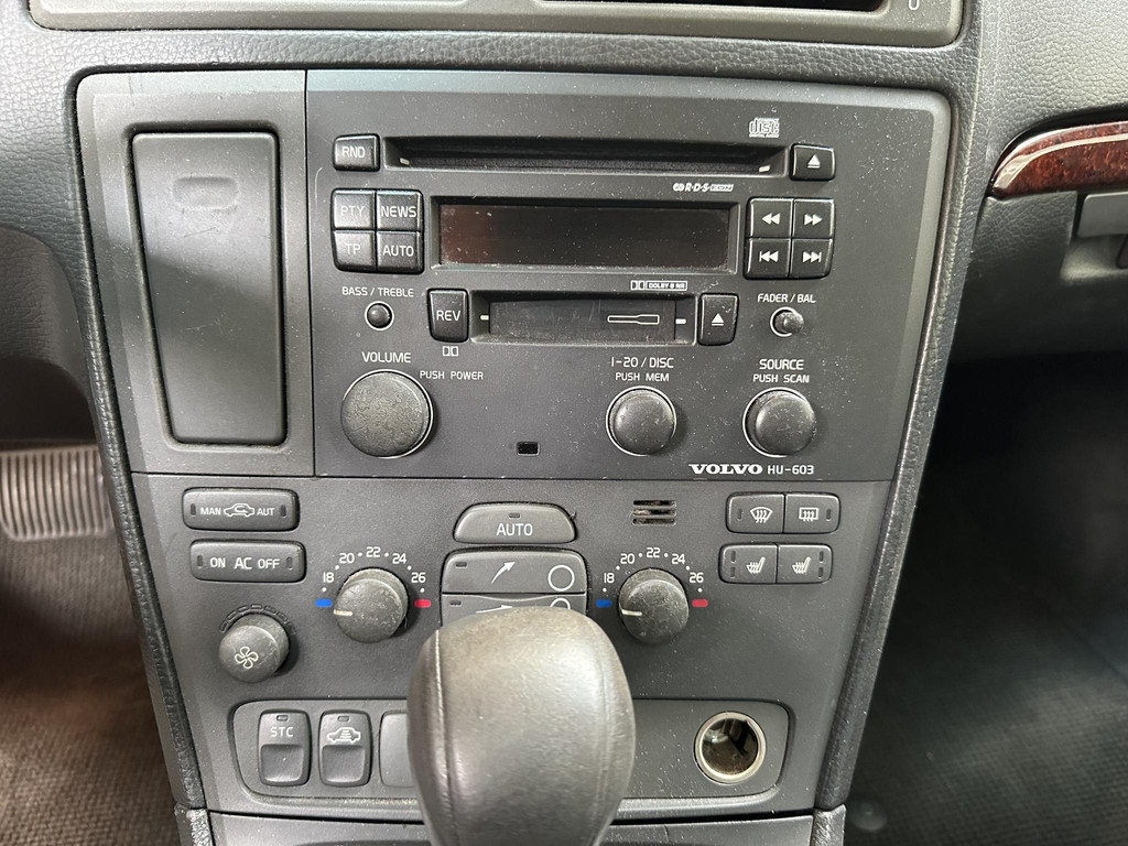 55886112-18.jpg