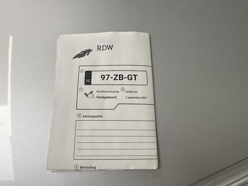 55891519-14.jpg
