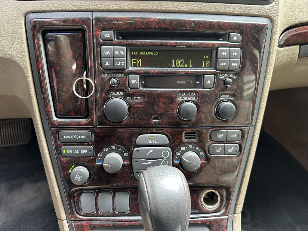 56123303-22.jpg