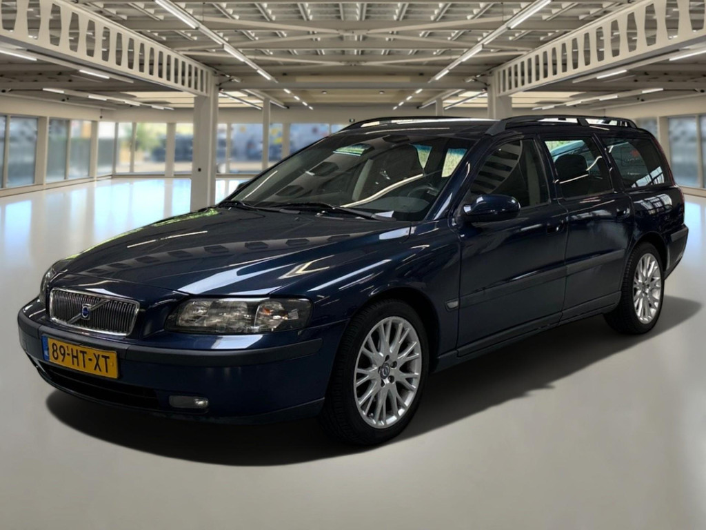 56218421-6.jpg
