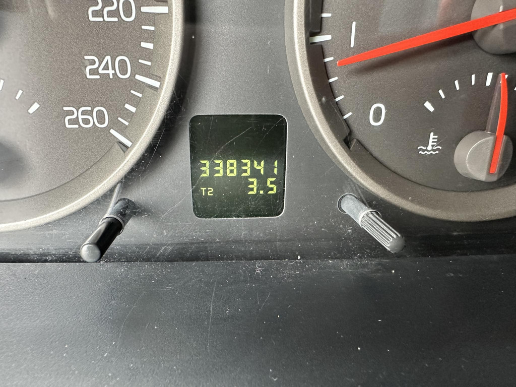 56250415-17.jpg