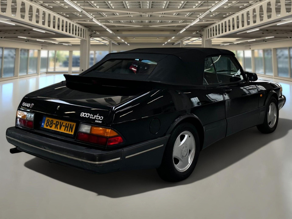 56914458-7.jpg