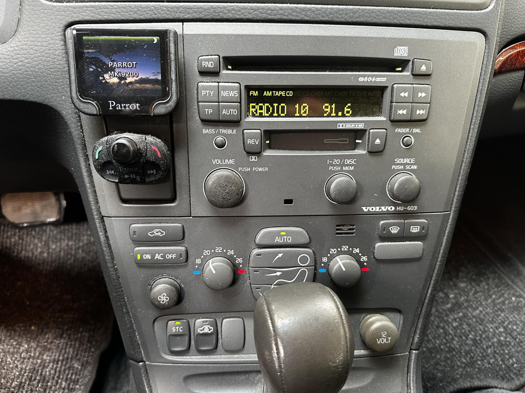 57122847-16.jpg